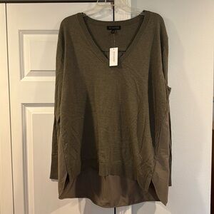 BANANA REPUBLIC lightweight sweater. XL. NWT.